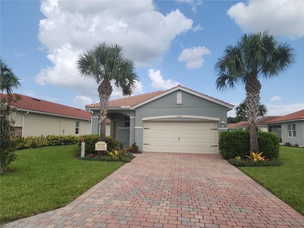 2142 Summersweet DR ALVA, FL 33920