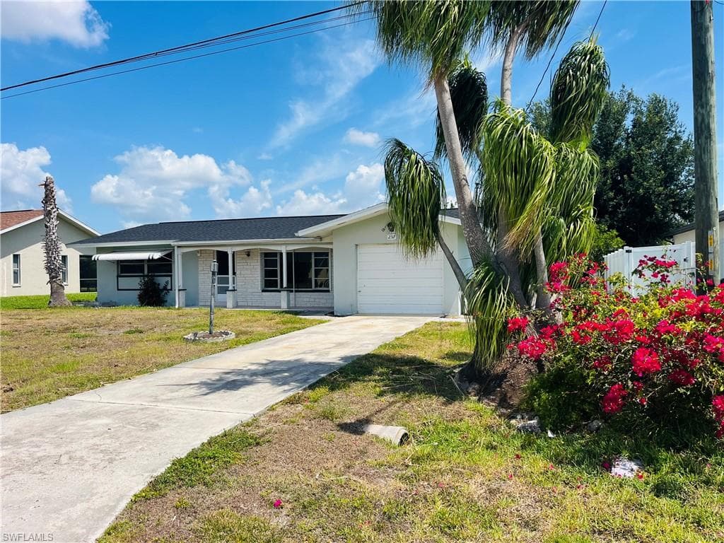 237 SW 44th ST CAPE CORAL, FL 33914