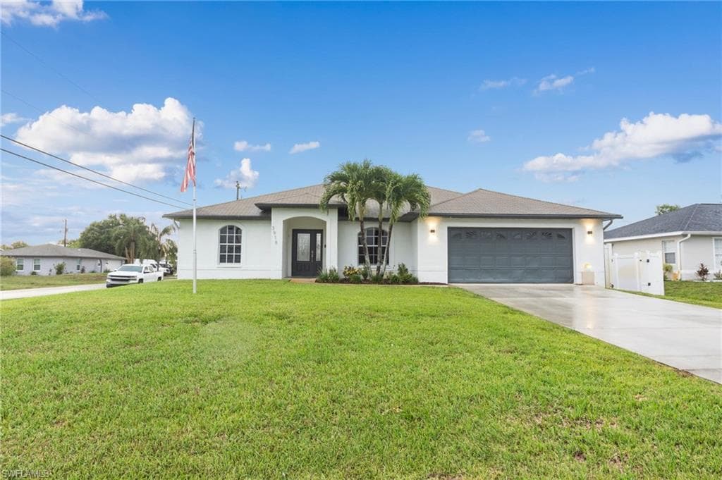 3918 5th ST W LEHIGH ACRES, FL 33971