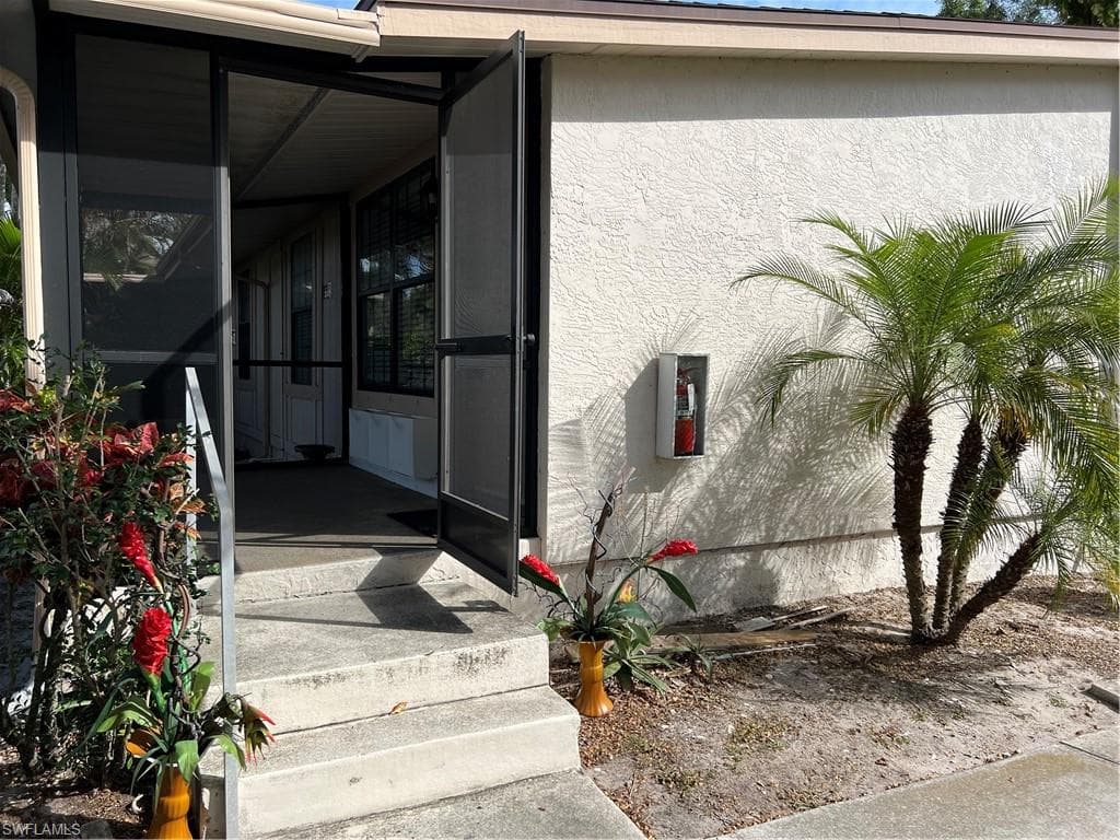 5318 Treetops DR I NAPLES, FL 34113
