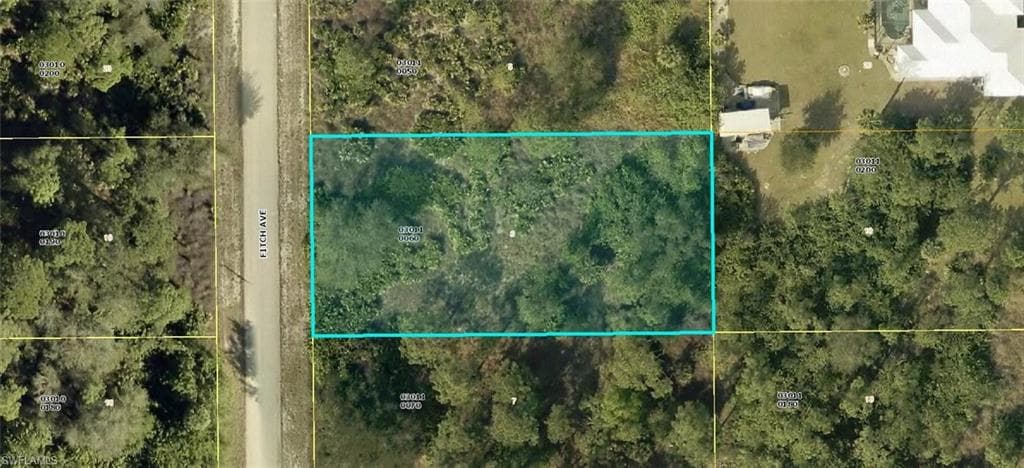 1216 Fitch AVE LEHIGH ACRES, FL 33972