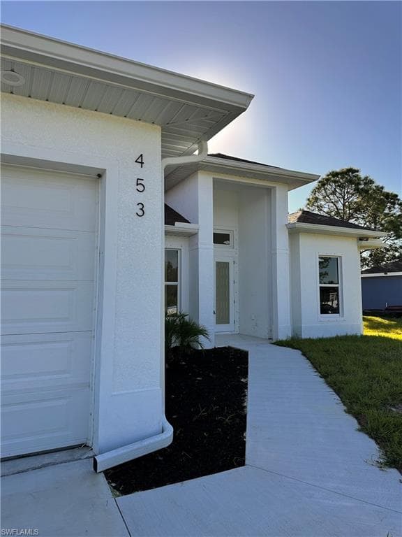 453 Lillon AVE S LEHIGH ACRES, FL 33974