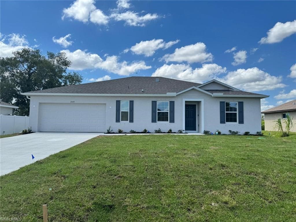 2507 24th ST W LEHIGH ACRES, FL 33971