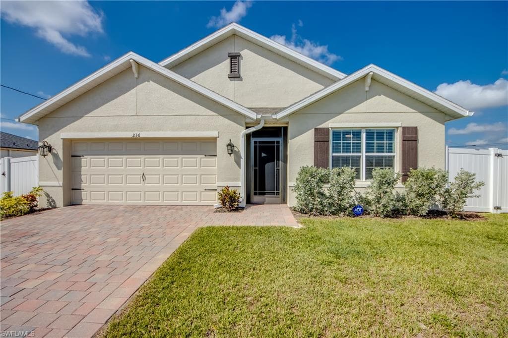 236 NW 28th TER CAPE CORAL, FL 33993