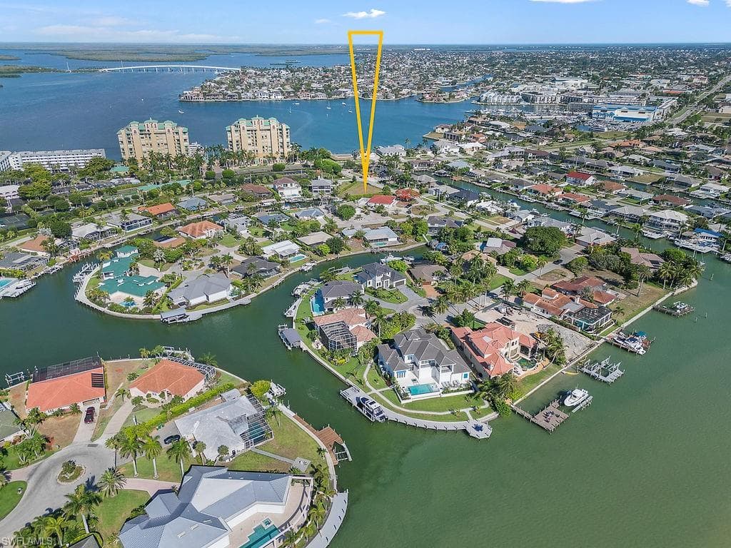 846 Old Marco LN MARCO ISLAND, FL 34145