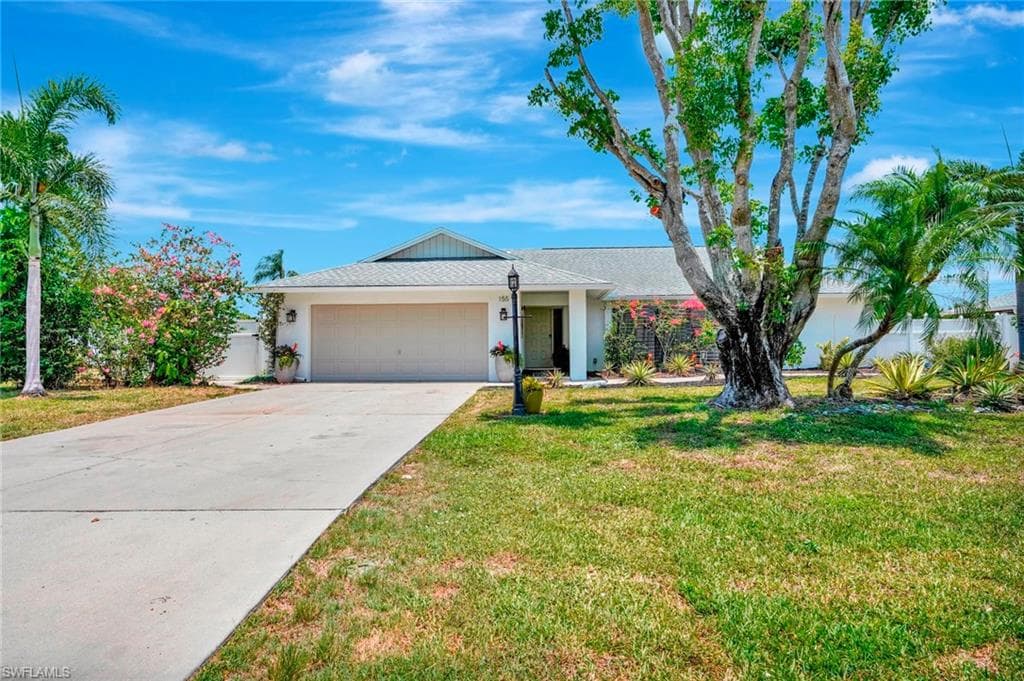 155 Wickliffe DR NAPLES, FL 34110