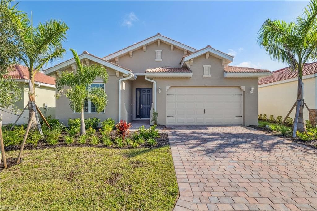 3744 Crosswater DR NORTH FORT MYERS, FL 33917