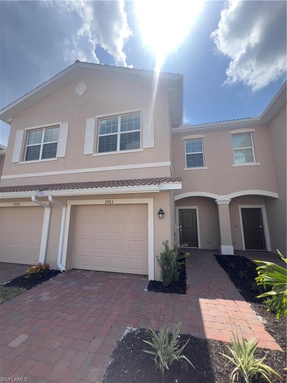 2963 Citrus ST NAPLES, FL 34120