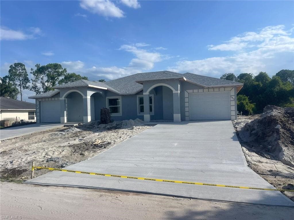 4817/4819 29th ST SW LEHIGH ACRES, FL 33973