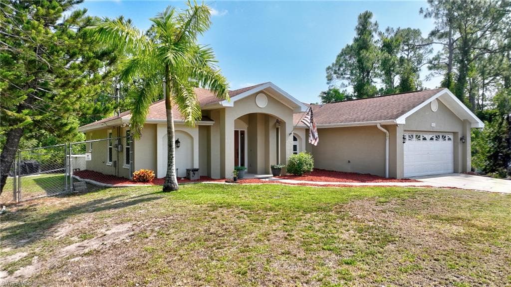3836 17th ST W LEHIGH ACRES, FL 33971