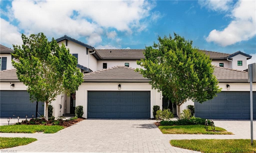 7536 Carnegie WAY NAPLES, FL 34119