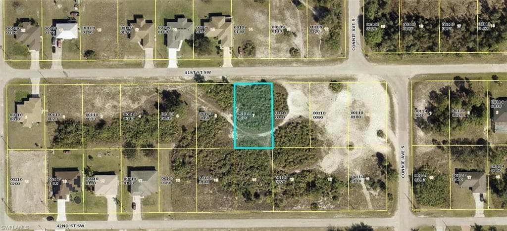 2607 41st ST SW LEHIGH ACRES, FL 33976