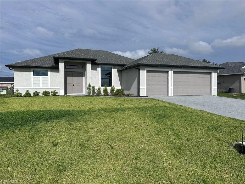 2621 NE 1st PL CAPE CORAL, FL 33909