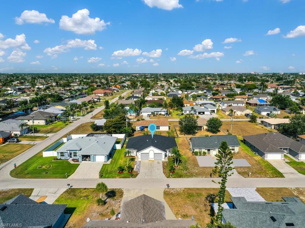 4025/4027 7th PL CAPE CORAL, FL 33914
