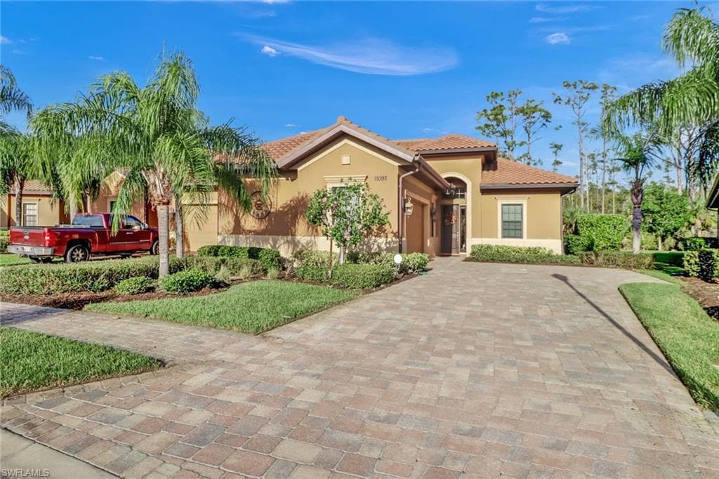 11092 Esteban DR FORT MYERS, FL 33912