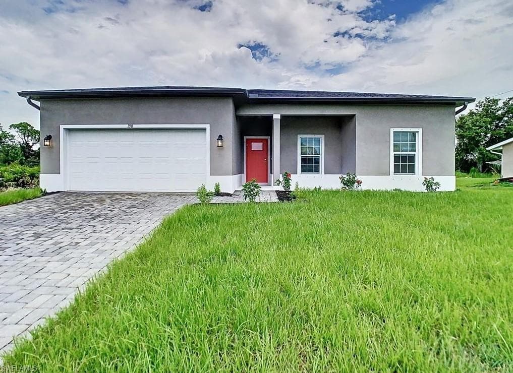3109 41st ST W LEHIGH ACRES, FL 33971