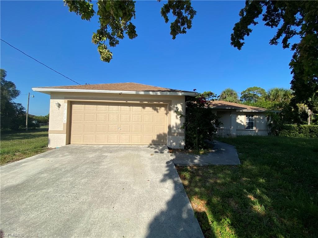 748 Arpage CT FORT MYERS, FL 33913