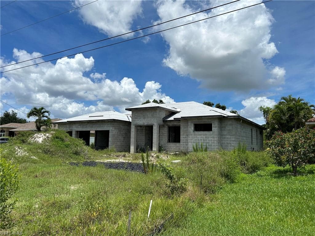 1561 NW 26th PL CAPE CORAL, FL 33993