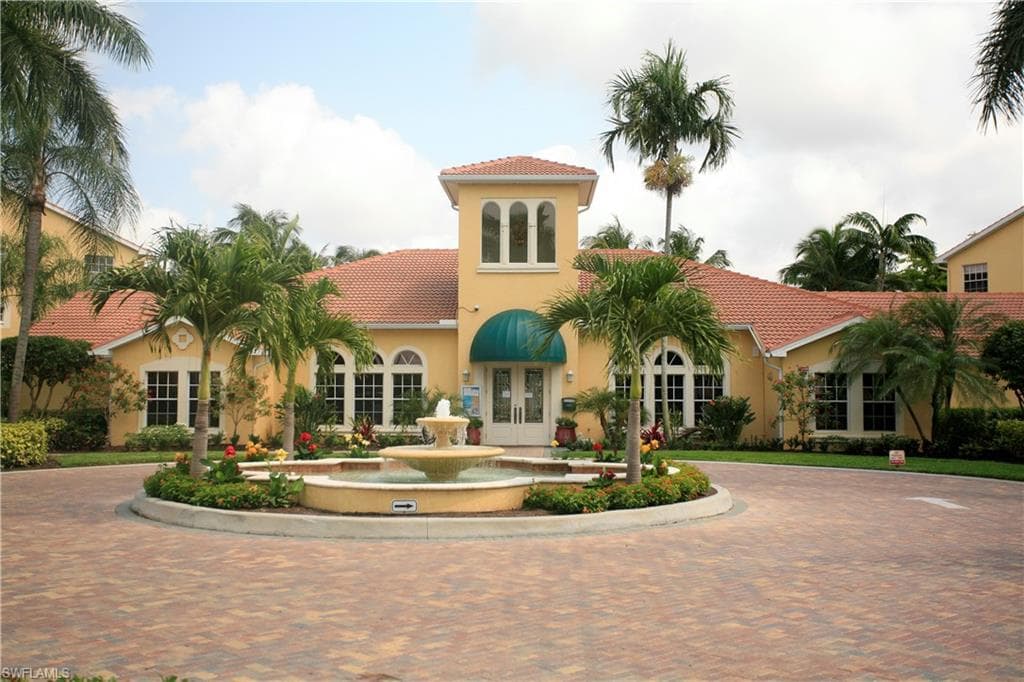 4720 Saint Croix LN 137 NAPLES, FL 34109