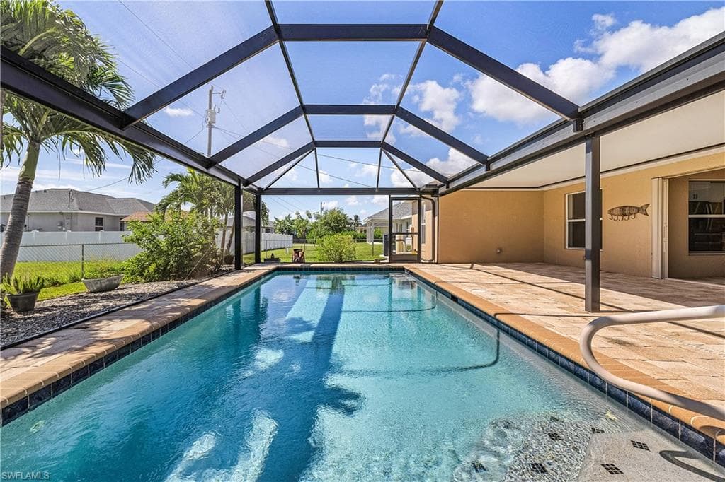 2905 NE 4th PL CAPE CORAL, FL 33909