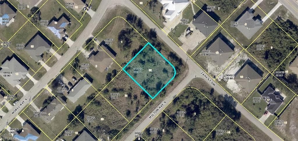 2400-2402 Milton AVE S LEHIGH ACRES, FL 33973