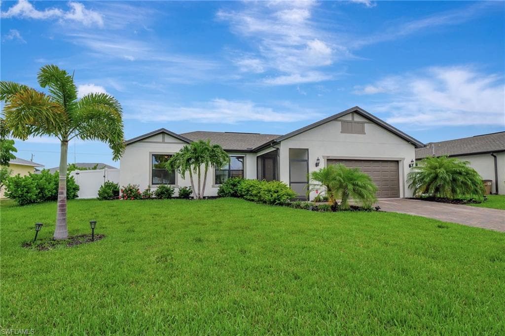 147 SE 30th ST CAPE CORAL, FL 33904