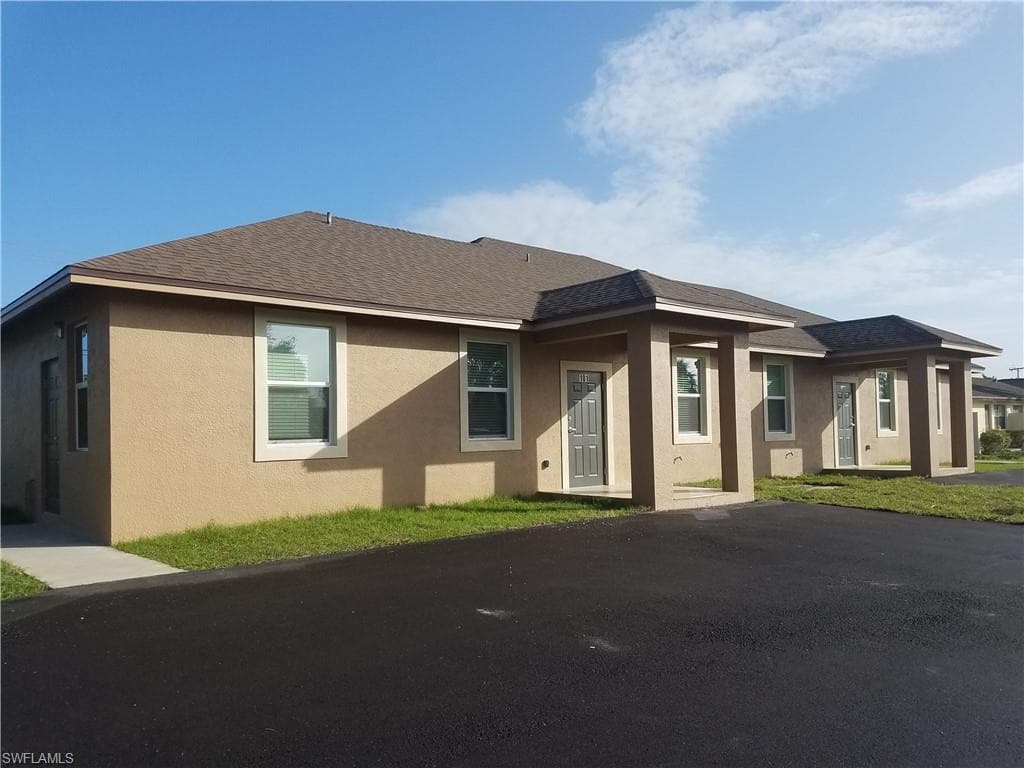 5301 Coronado PKWY NAPLES, FL 34116