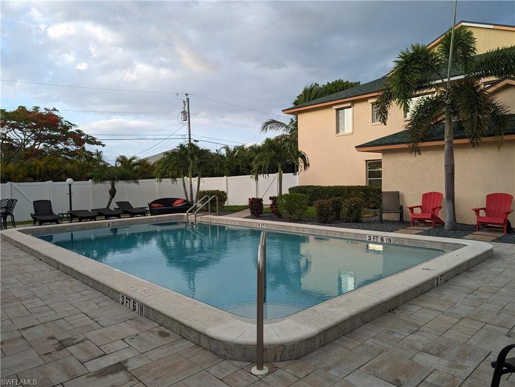 1519 Cape Coral PKWY W 8 CAPE CORAL, FL 33914