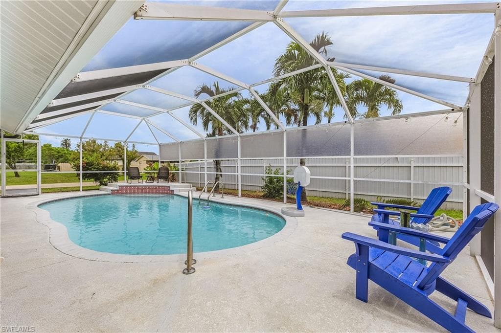 430 SE 16th ST CAPE CORAL, FL 33990