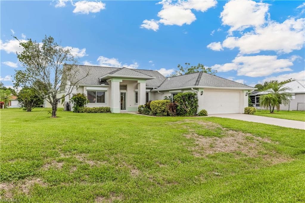 249 Maison Grande AVE LEHIGH ACRES, FL 33936