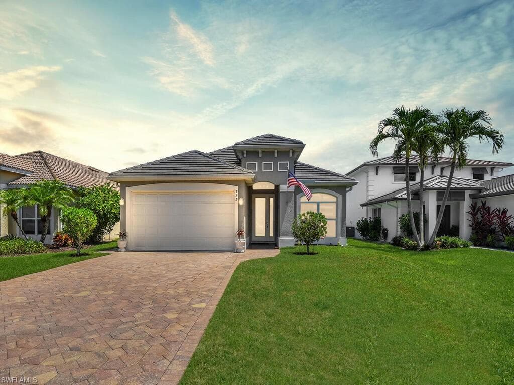 785 91st AVE N NAPLES, FL 34108