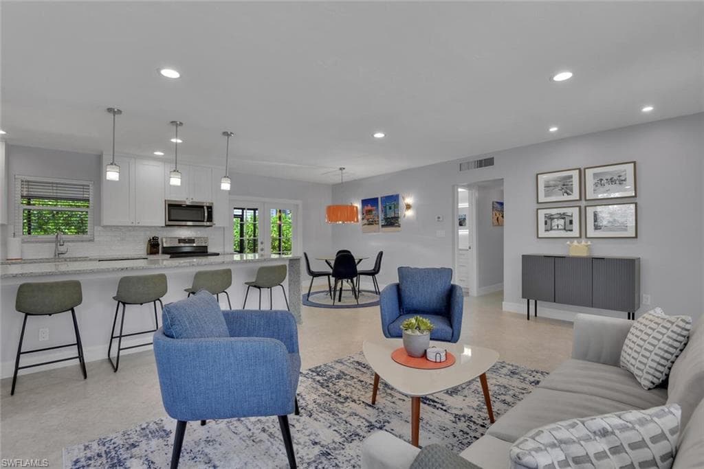 1155 6th ST S NAPLES, FL 34102