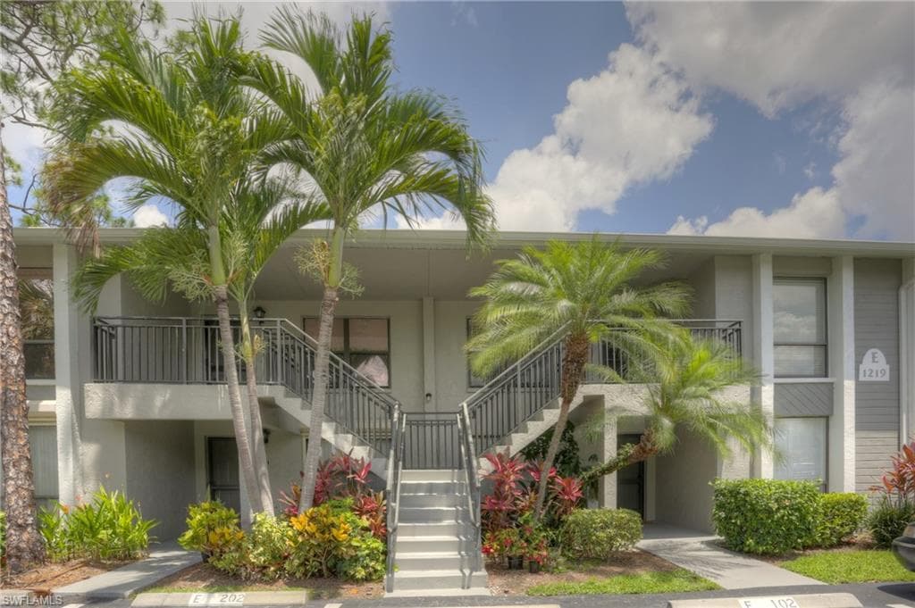 1219 Commonwealth CIR E202 NAPLES, FL 34116