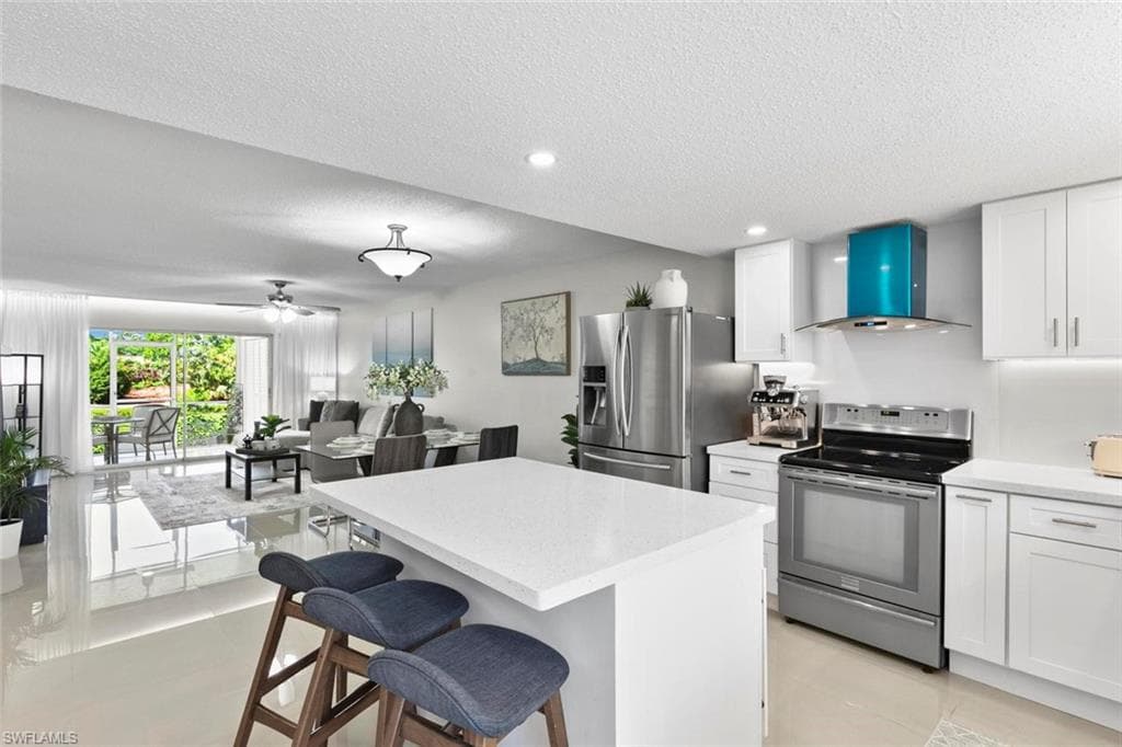5651 Rattlesnake Hammock RD C-103 NAPLES, FL 34113