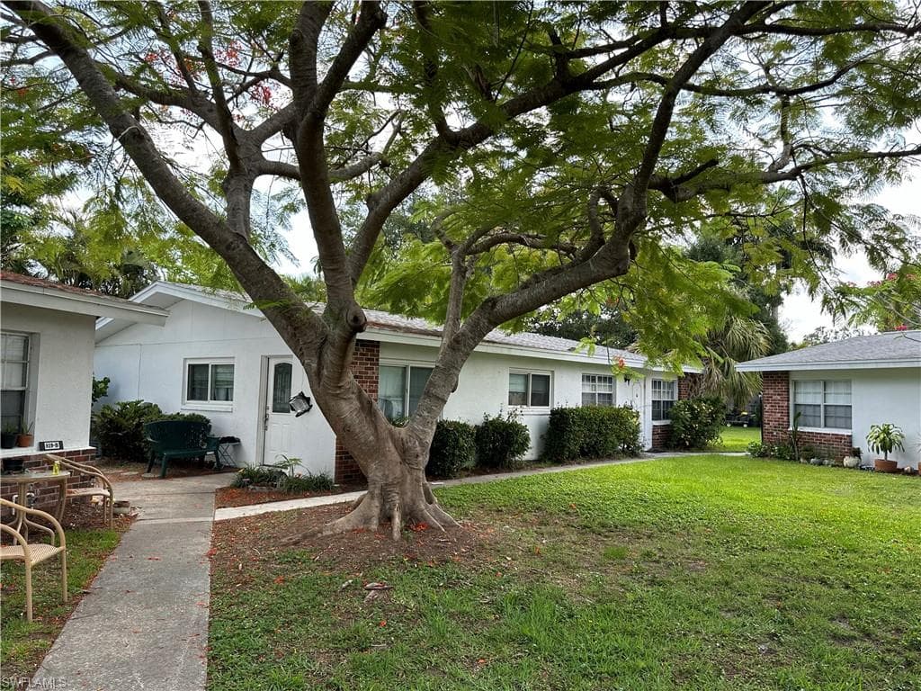 821 Courtington LN 2 FORT MYERS, FL 33919