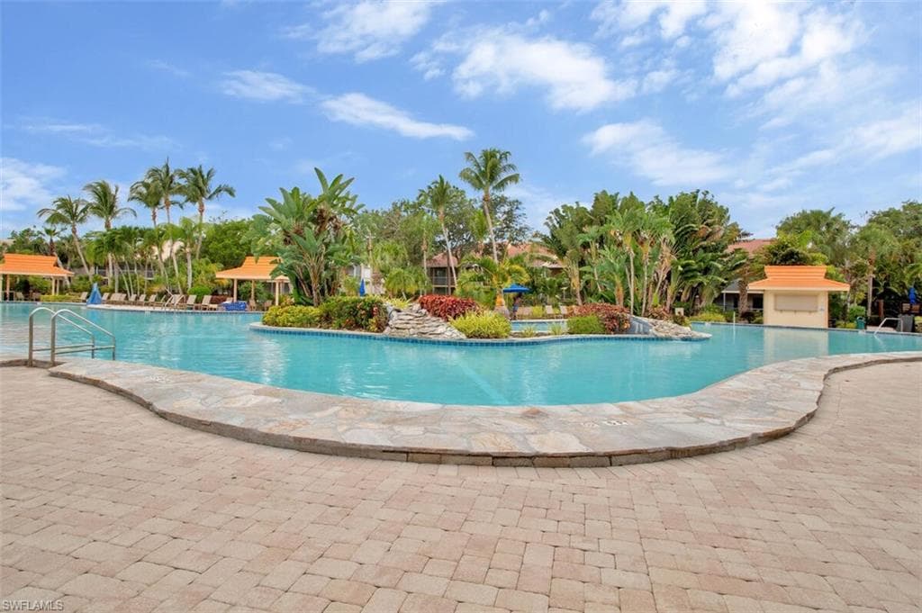 2372 Hidden Lake DR 809 NAPLES, FL 34112