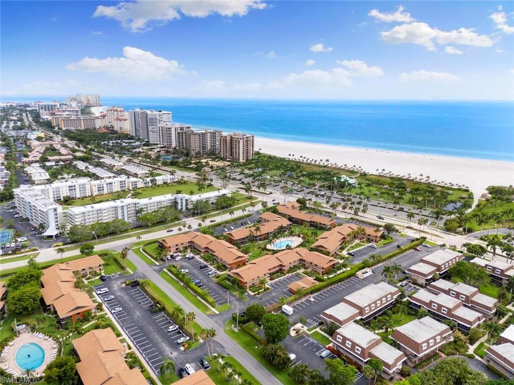 32 Greenbrier ST 3-203 MARCO ISLAND, FL 34145