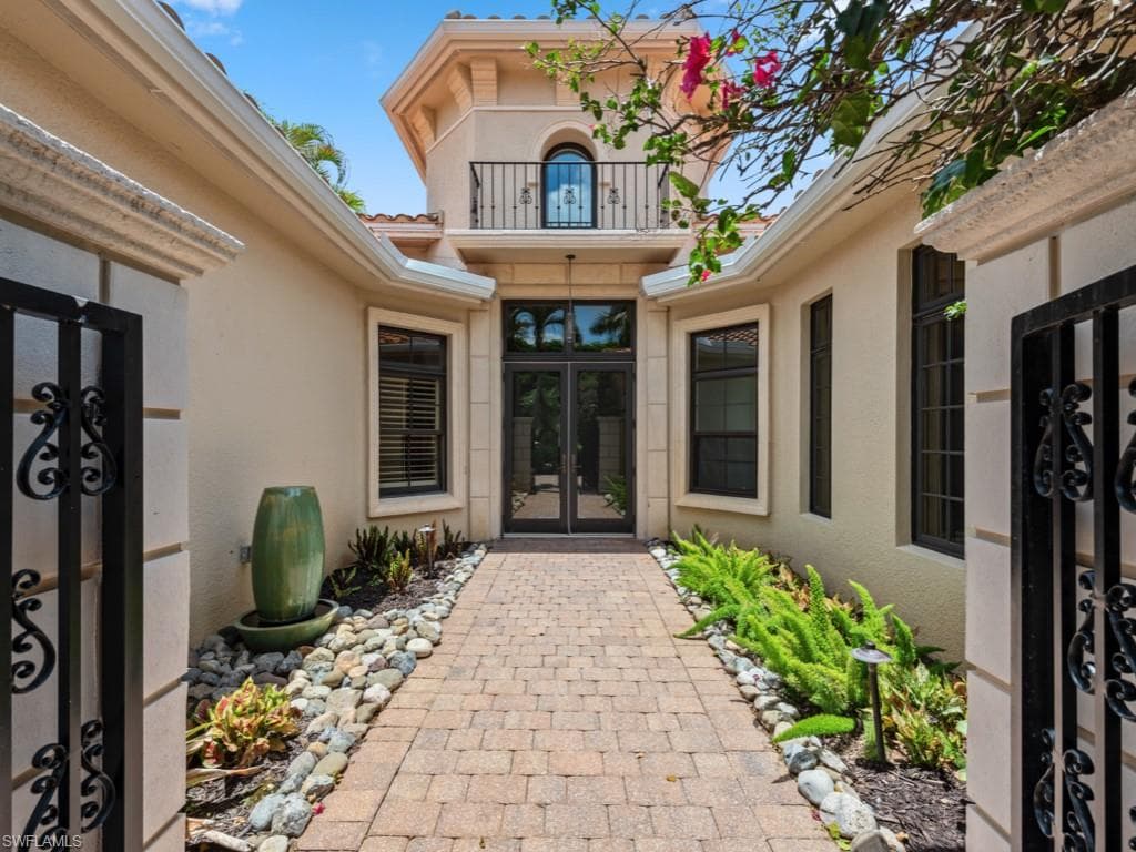 18272 Lagos WAY NAPLES, FL 34110