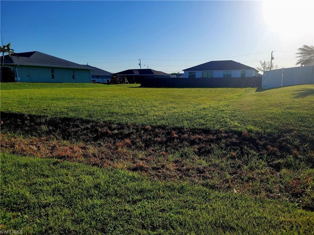 225 NW 29th PL CAPE CORAL, FL 33993