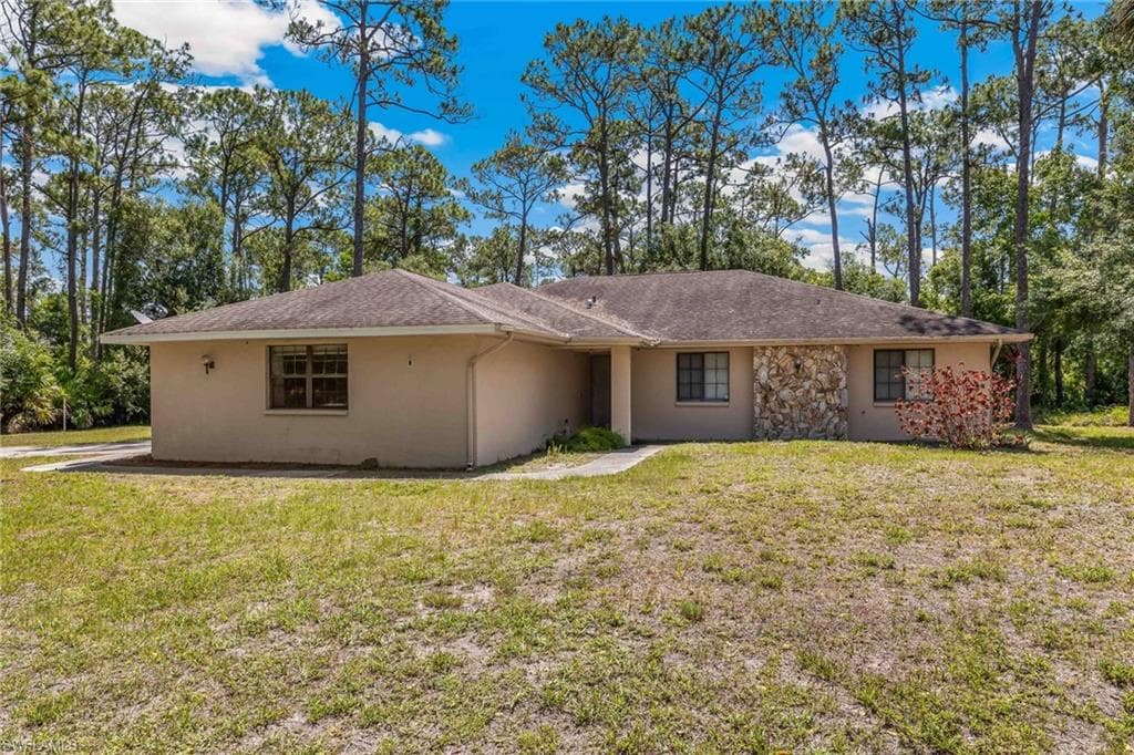 4961 Neal RD FORT MYERS, FL 33905
