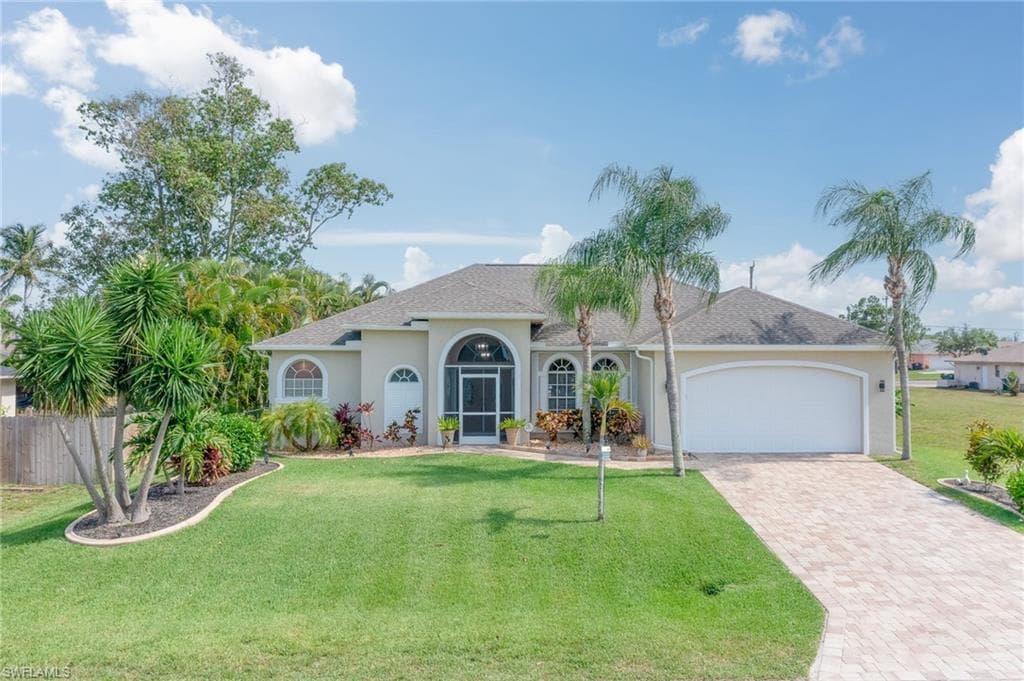 118 SW 15th TER CAPE CORAL, FL 33991