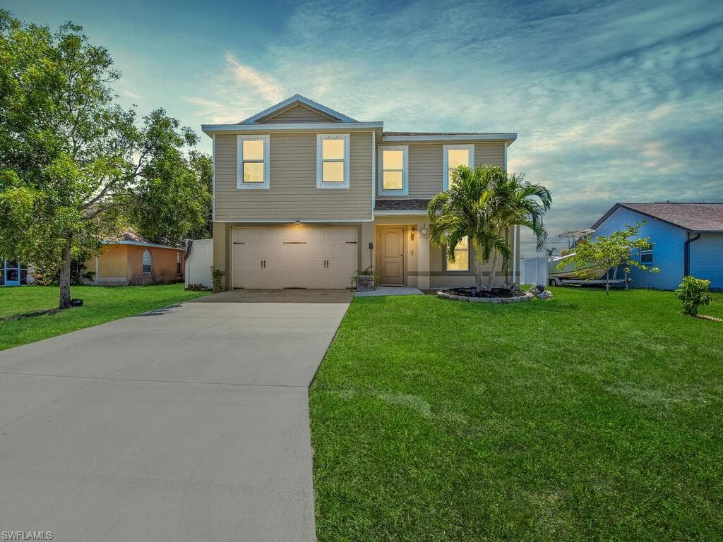 910 SE 20th CT CAPE CORAL, FL 33990