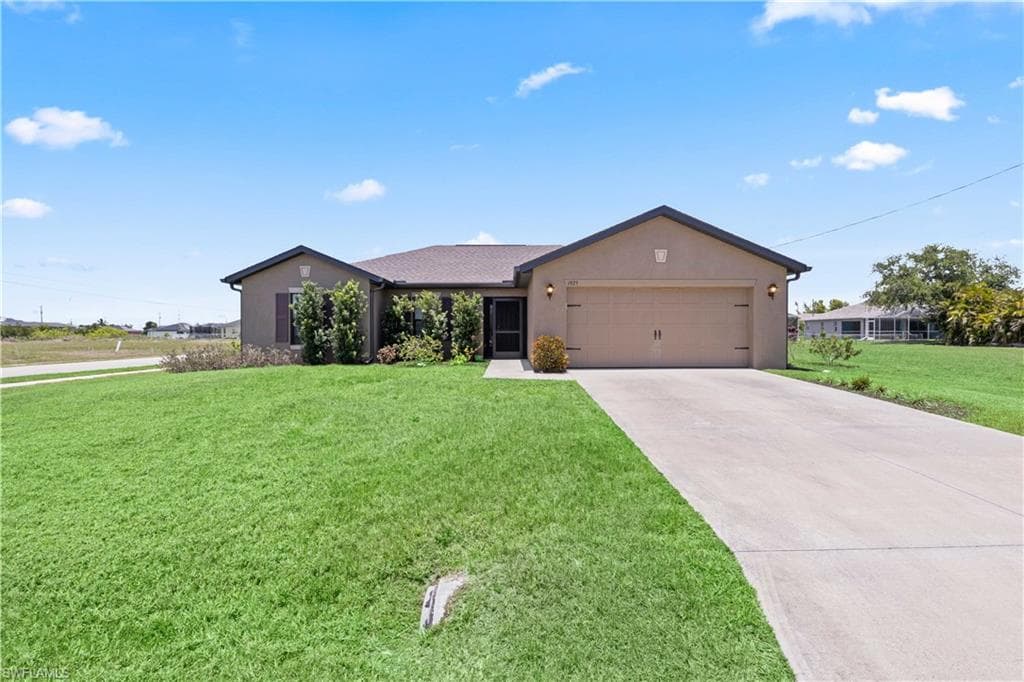 1925 SW 14th ST CAPE CORAL, FL 33991