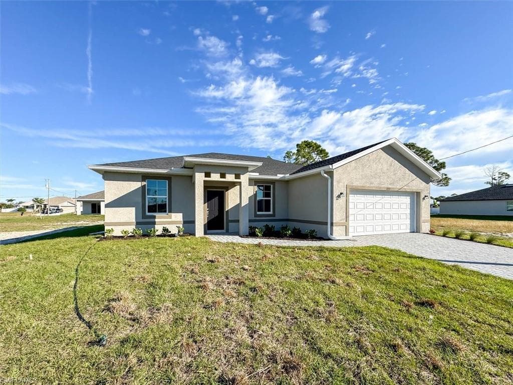 2213 NE 35th LN CAPE CORAL, FL 33909