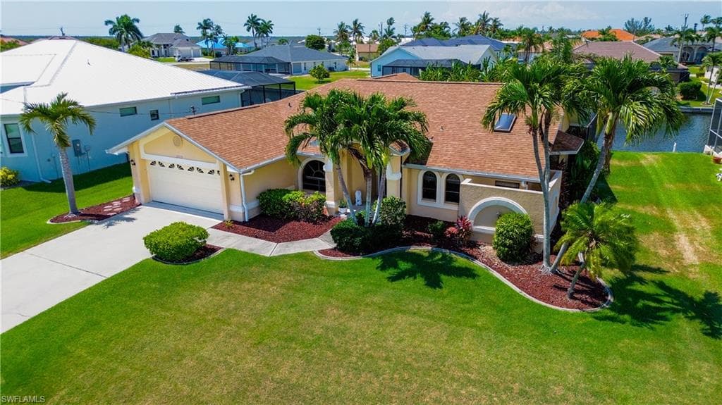 2909 SW 38th TER CAPE CORAL, FL 33914