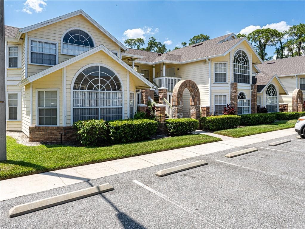 5007 LAGUNA BAY CIR 37 KISSIMMEE, FL 34746