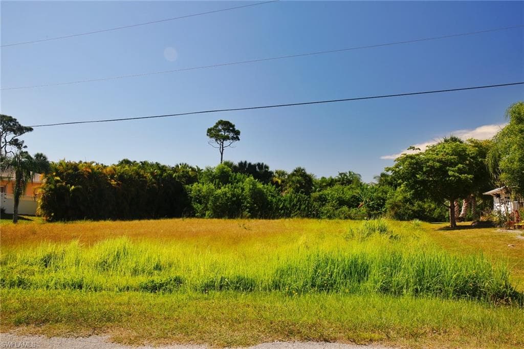 7704 Grande Pine RD BOKEELIA, FL 33922