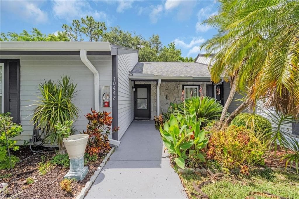 10442 Lakeport CT LEHIGH ACRES, FL 33936