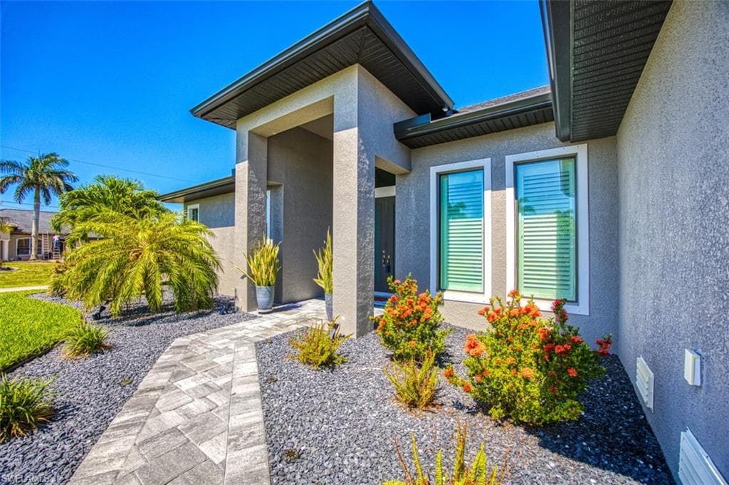 400 NW 35TH PL CAPE CORAL, FL 33993