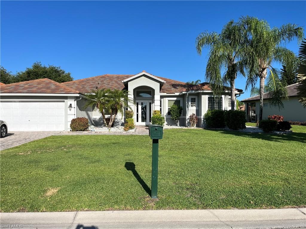 752 Grand Rapids BLVD NAPLES, FL 34120